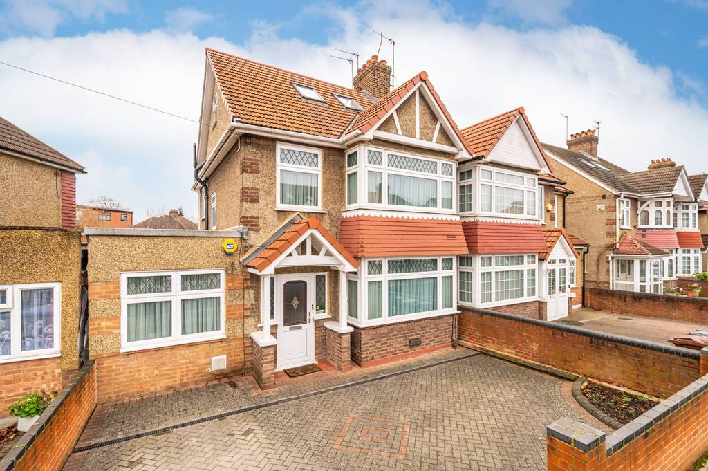 Property photo 2 of 15