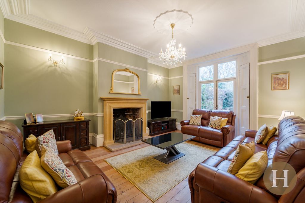 Property photo 3 of 57