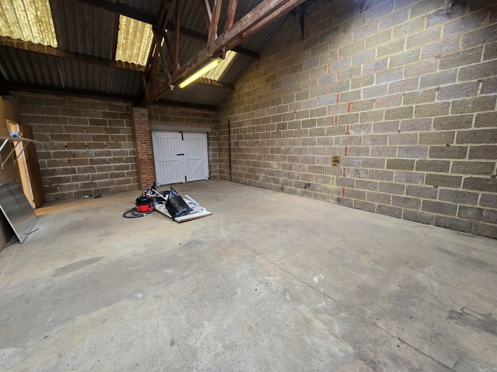 Property photo 3 of 3