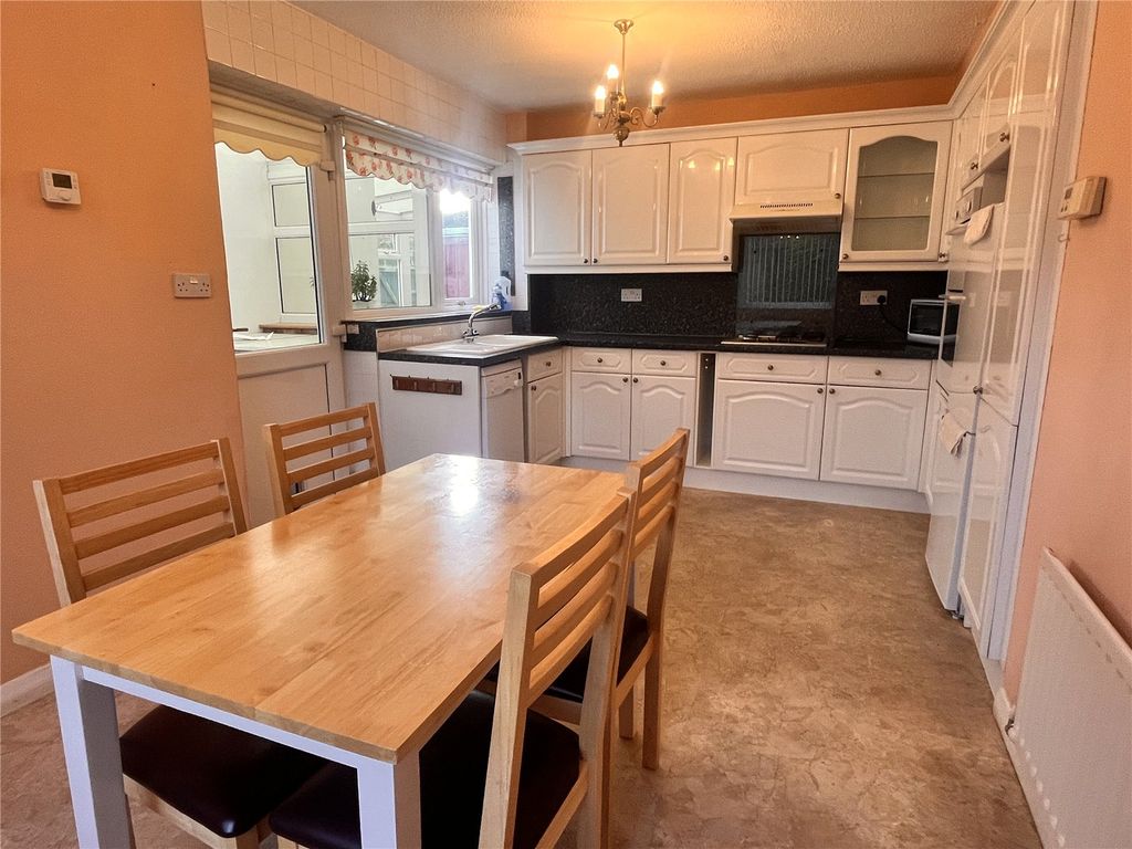 Property photo 3 of 24 Picture No. 06