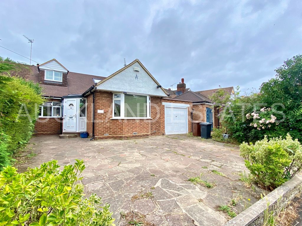 Property photo 1 of 32 Img_2909
