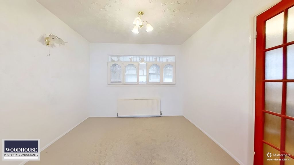Property photo 3 of 24