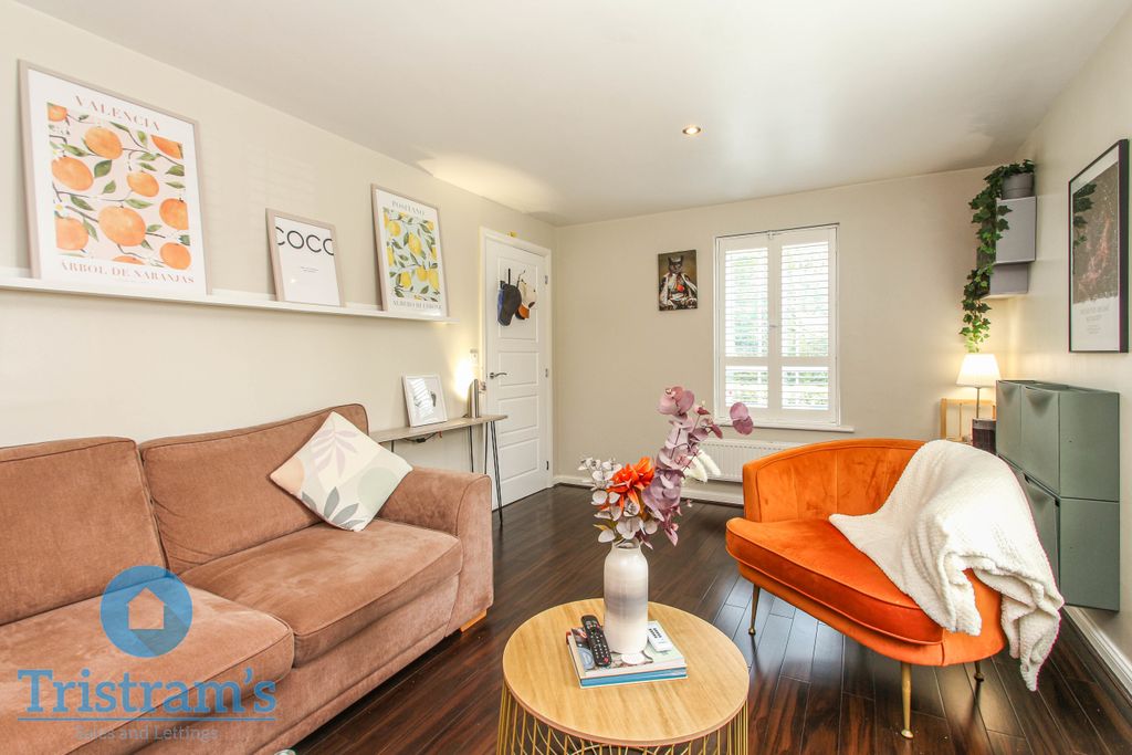 Property photo 2 of 30