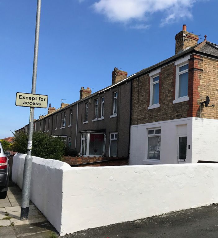 Property photo 2 of 21