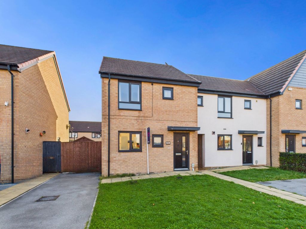 Property photo 1 of 13 4421093