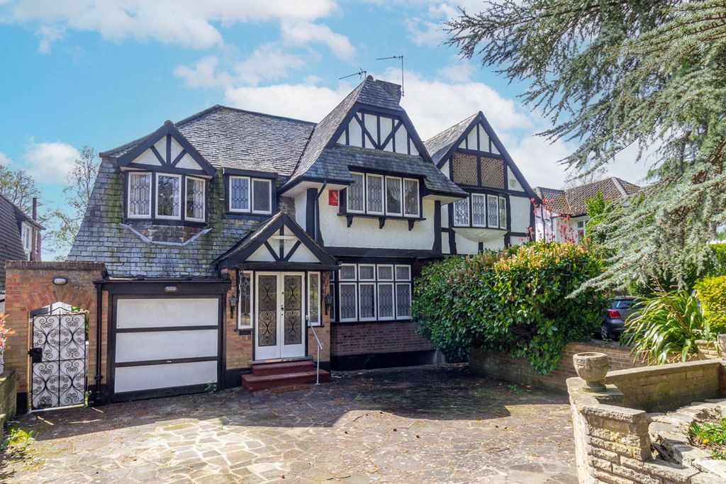 Property photo 1 of 13