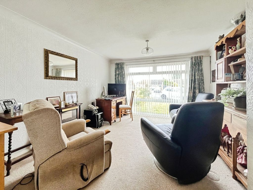 Property photo 3 of 11 4331776