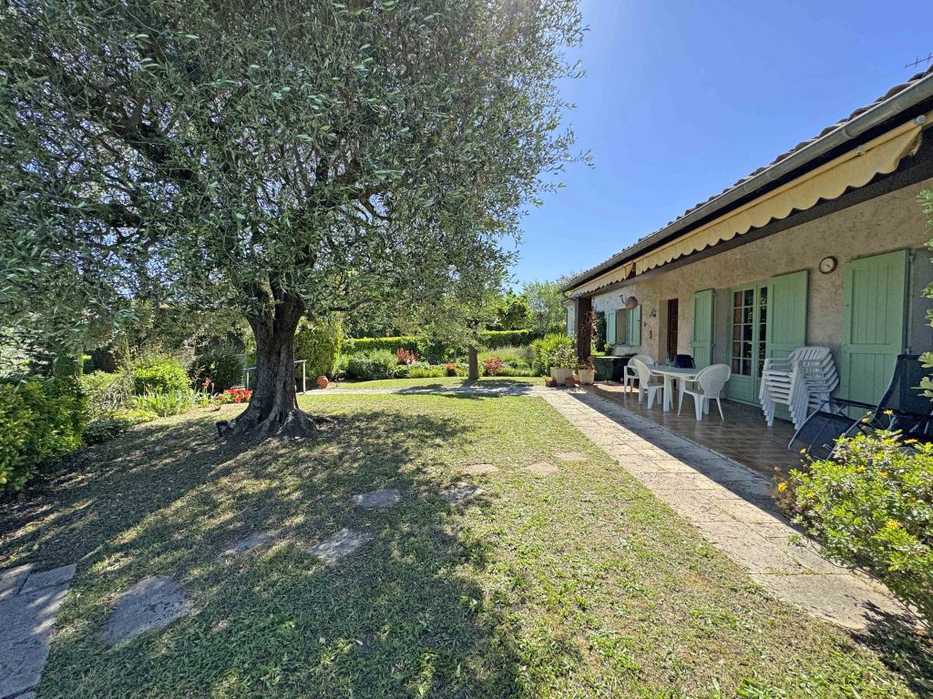 Property photo 3 of 16
