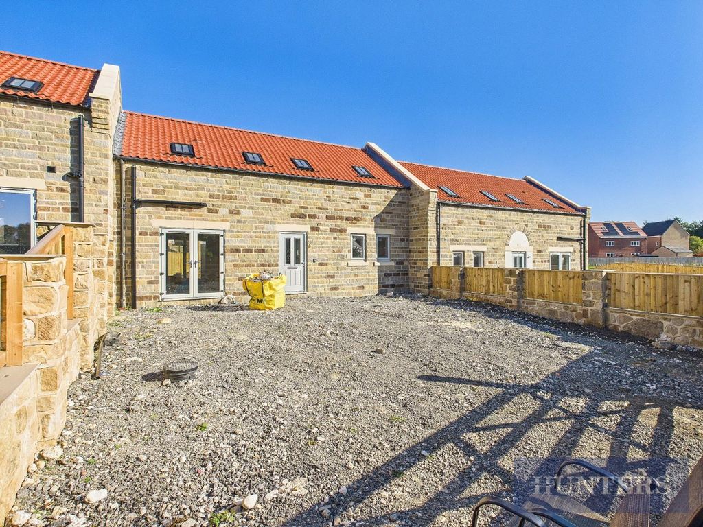 Property photo 1 of 5 Cam05316G0-Pr0231-Still001.Jpg