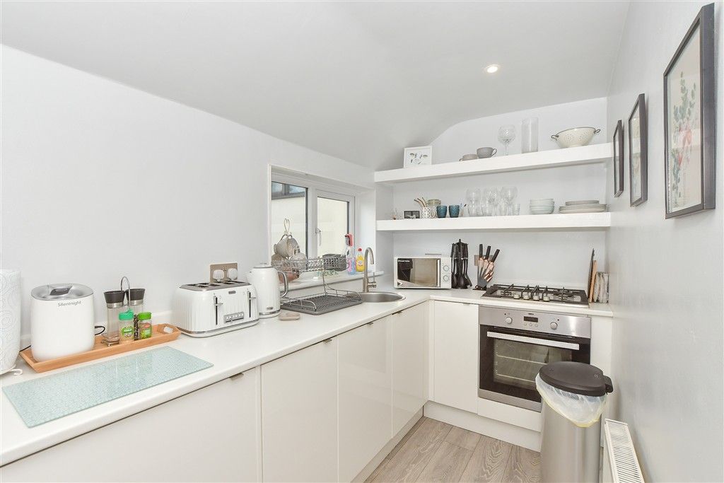 Property photo 1 of 8 Kitchen