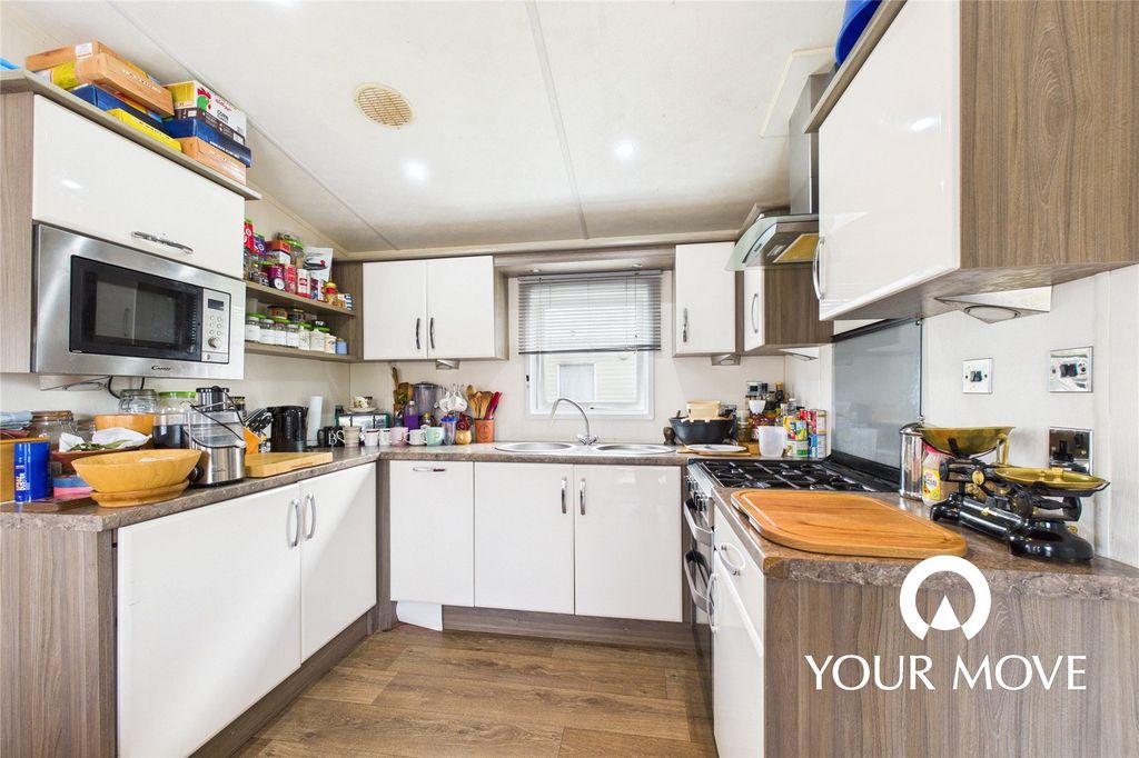 Property photo 3 of 16 Picture No. 03