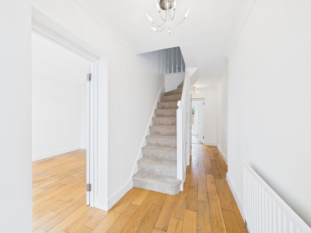 Property photo 3 of 27 5146753