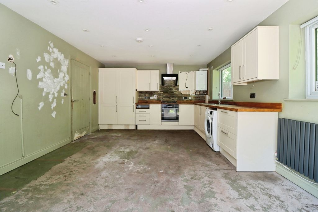 Property photo 2 of 20 Pbox-Img.Jpg