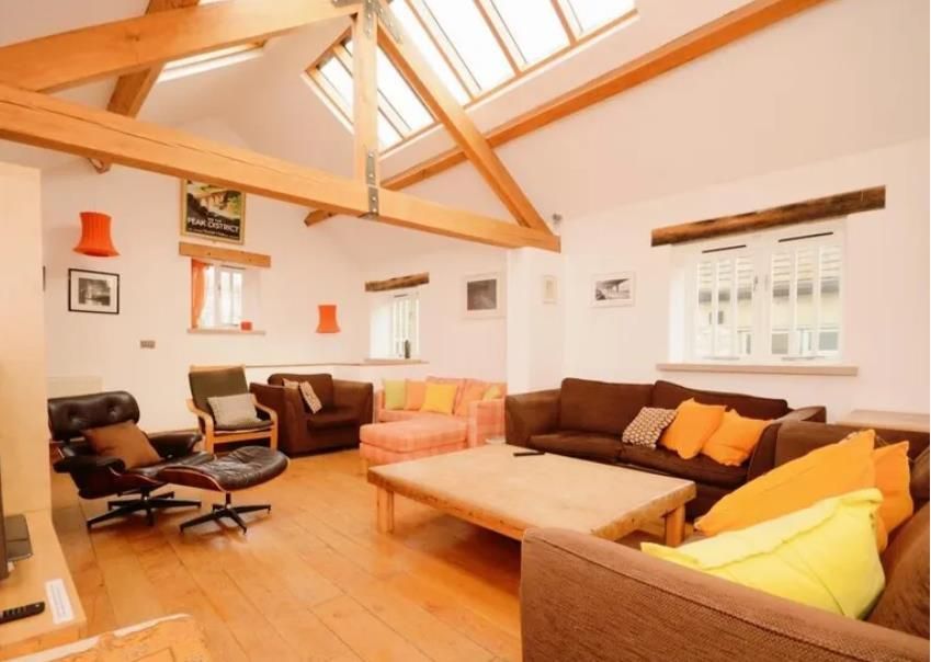 Property photo 1 of 25 Balcony