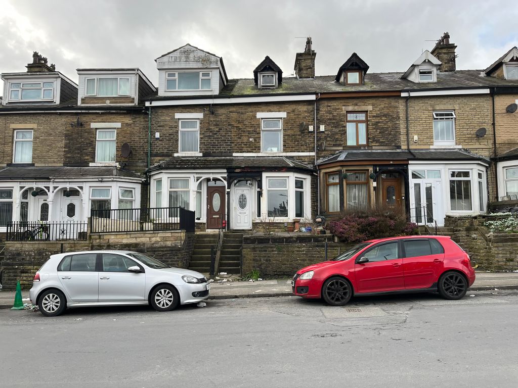 Property photo 1 of 2