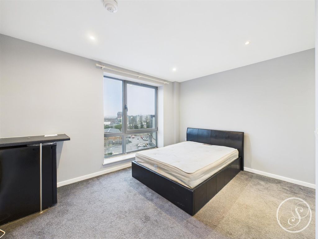 Property photo 1 of 10 Cam02071G0-Pr0815-Still004.Jpg