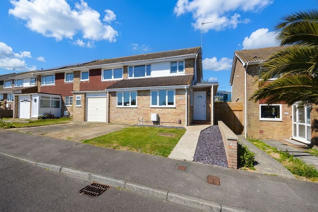 Property photo 1 of 28