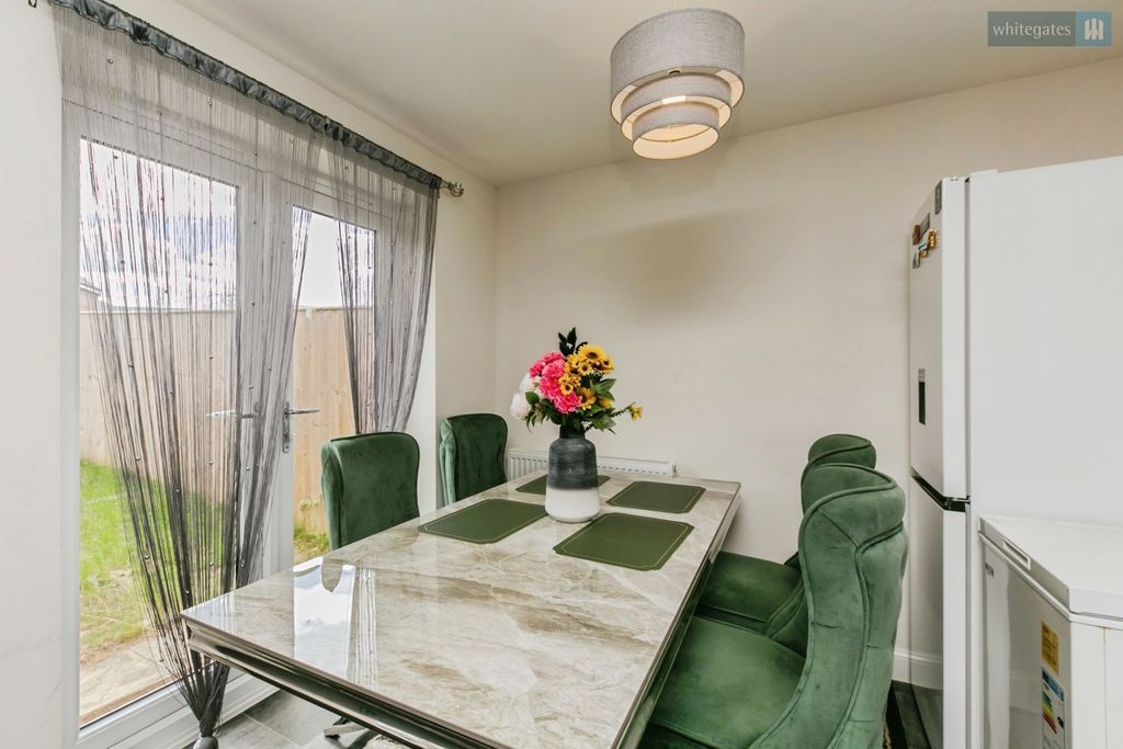 Property photo 2 of 17 Pbox-Img.Jpg