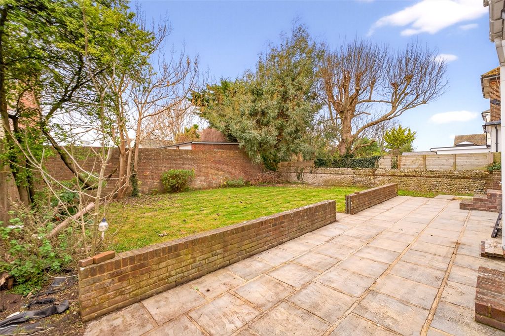 Property photo 2 of 24 Picture No. 69