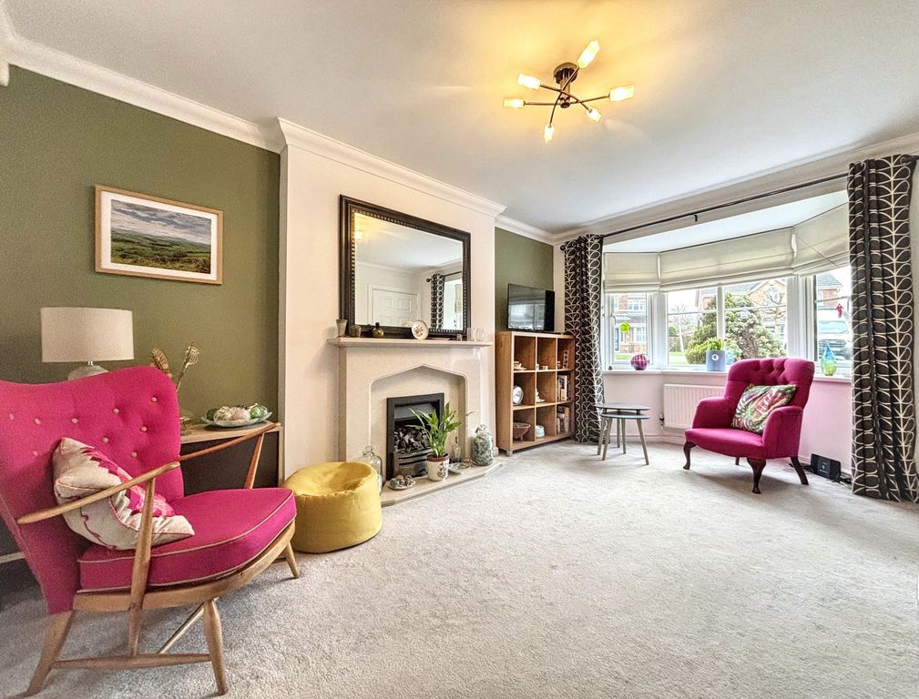 Property photo 2 of 32