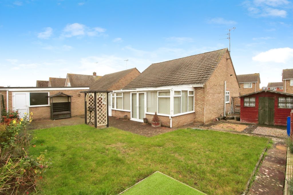 Property photo 2 of 17 Outside