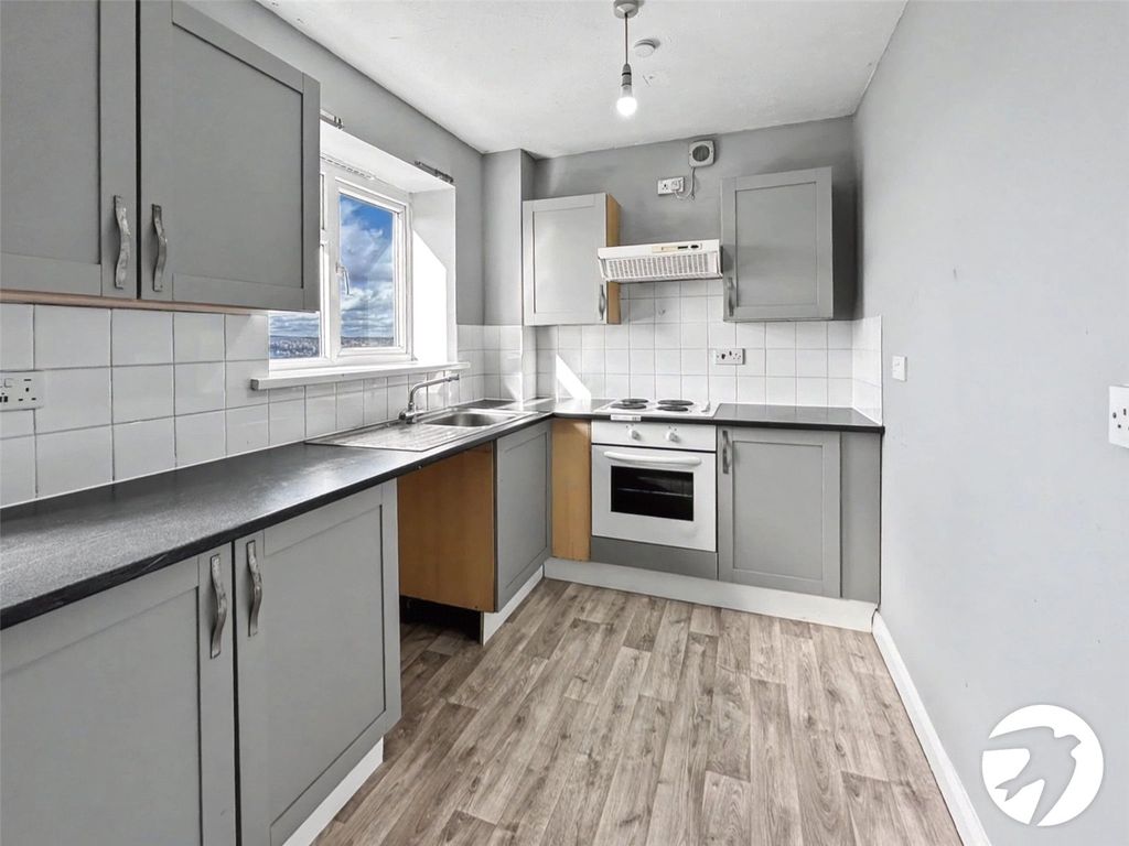 Property photo 2 of 9 Picture No. 05