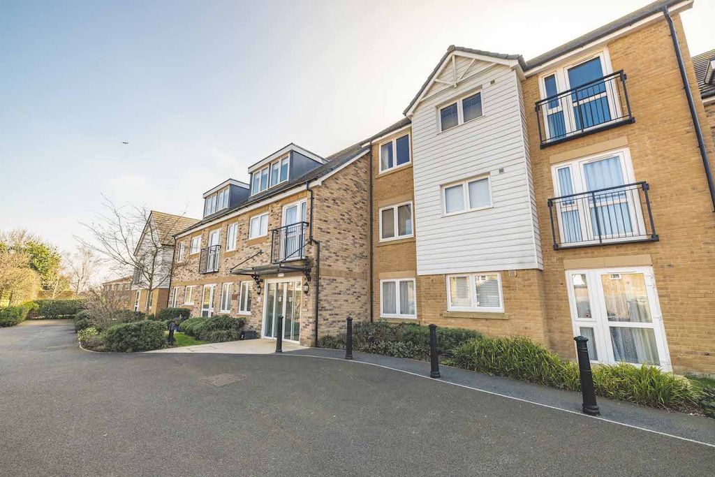 Property photo 1 of 22