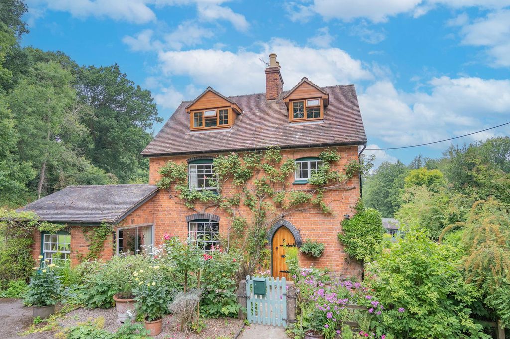 Property photo 1 of 16