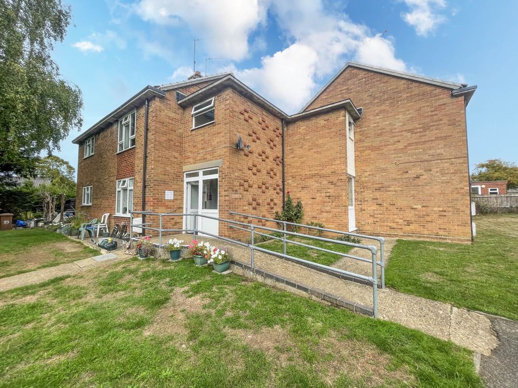 Property photo 1 of 20