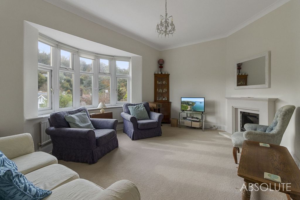 Property photo 3 of 24