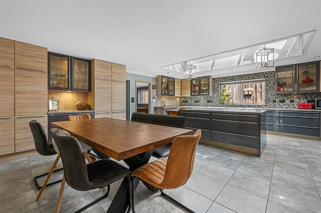 Property photo 1 of 34 Ol-Sheri-67Horsecroftroad-8.Jpg
