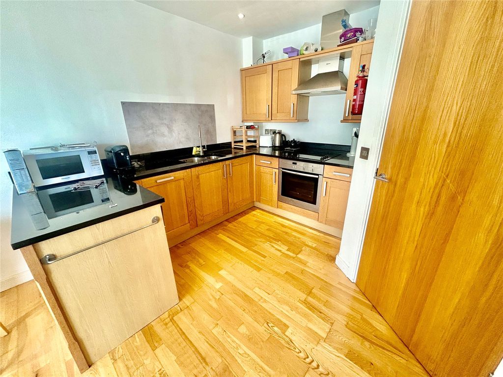 Additional image 13 of 2 bed flat for saleFfordd Cynlas, Benllech, Isle Of Anglesey LL74