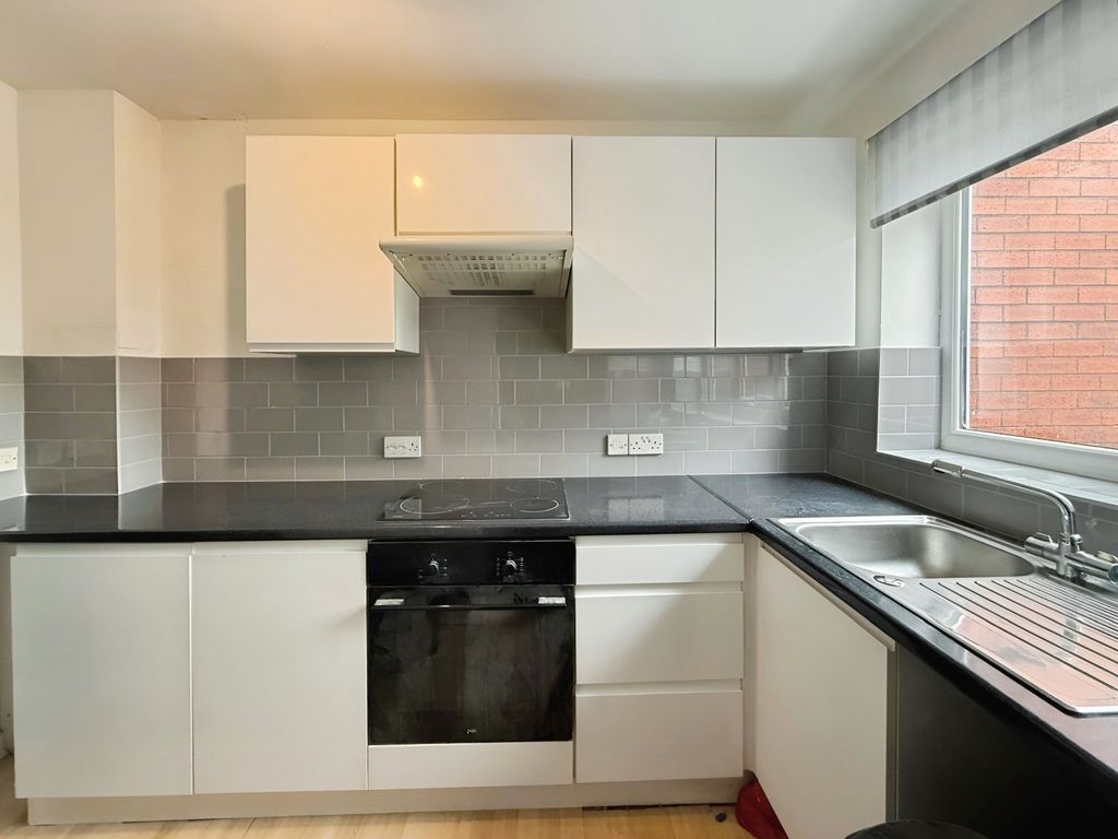Property photo 2 of 13 Picture No. 03