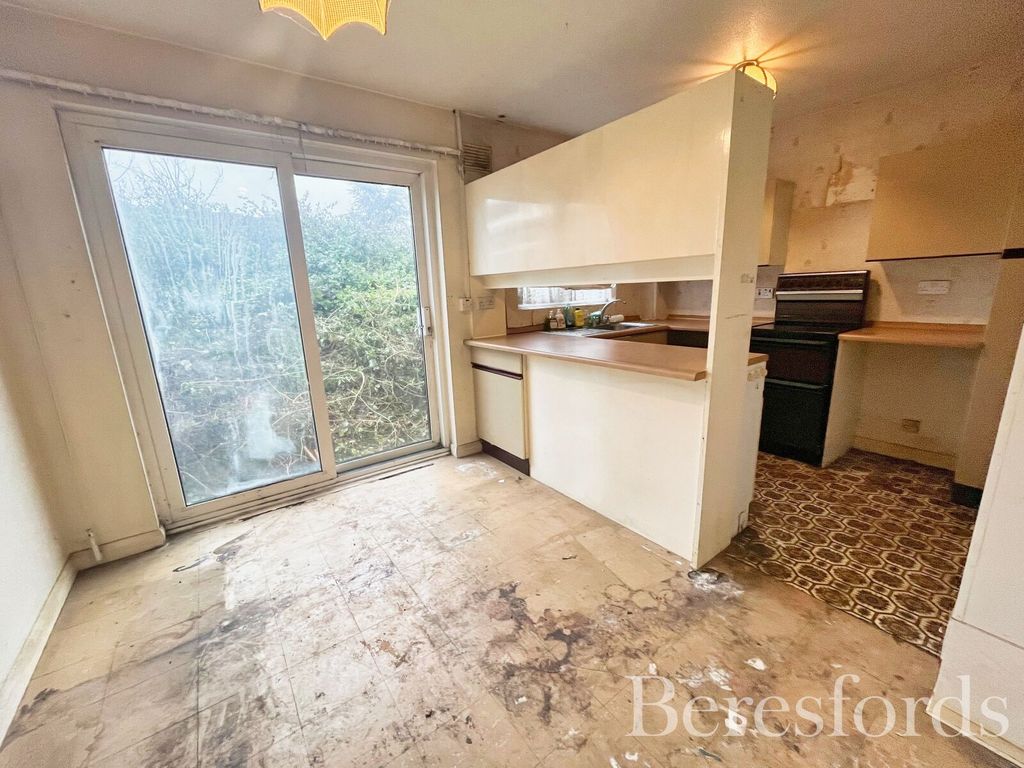 Property photo 3 of 10 Picture No. 15