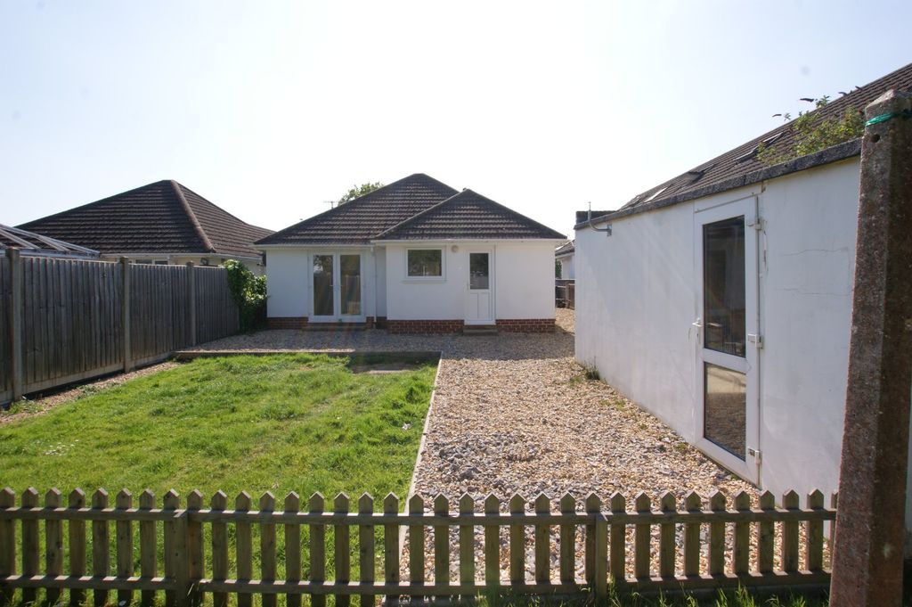 Property photo 2 of 11 Picture No. 13