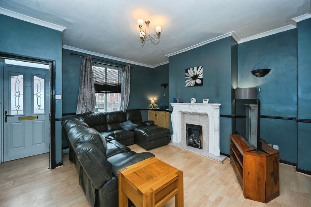 Property photo 2 of 15