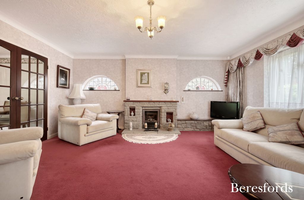 Property photo 3 of 23 Picture No. 05