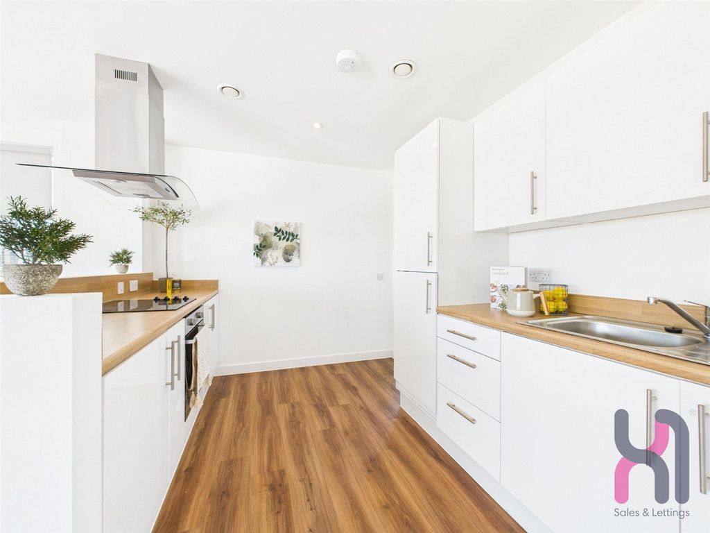 Property photo 3 of 14 Picture No. 10