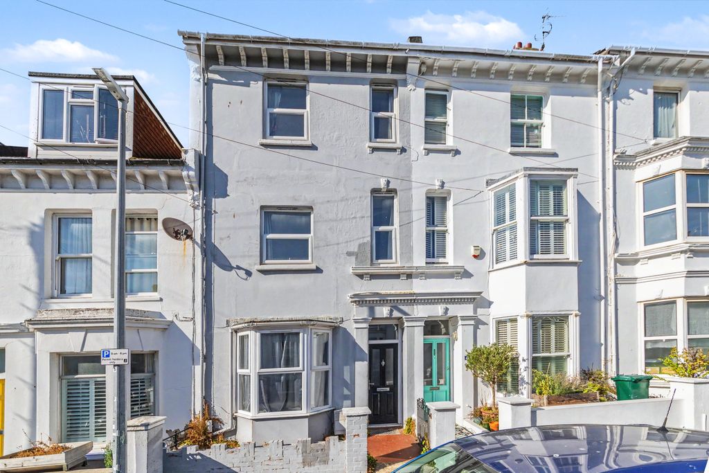 Property photo 1 of 20 43 Stanley Road, Brighton, Bn1 4Nh