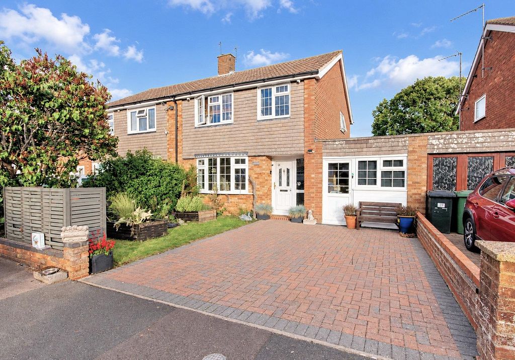 Property photo 1 of 23 37Manorroad-H1.Jpg
