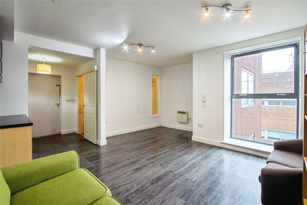 Property photo 3 of 5