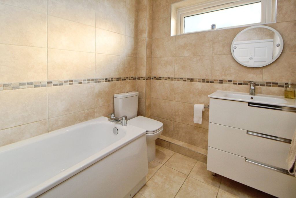 Property photo 3 of 10 Picture No. 10