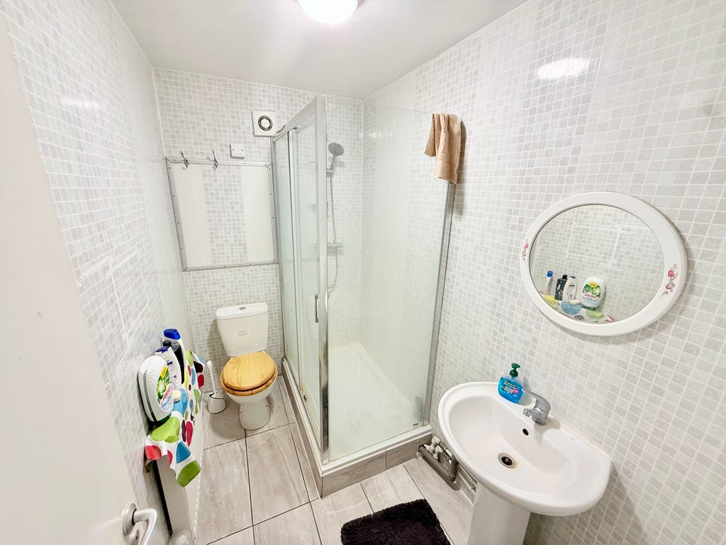 Property photo 3 of 5