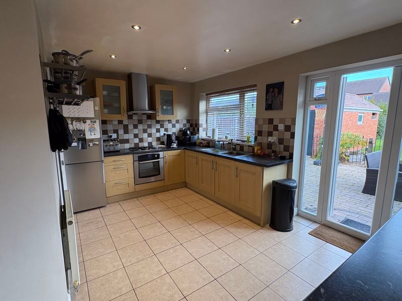 Property photo 3 of 14 Photo 18