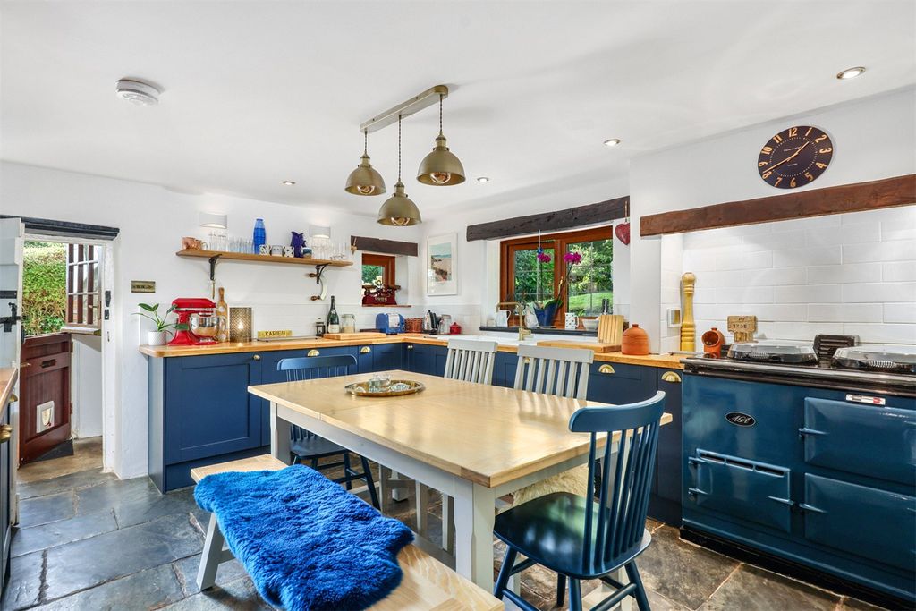 Property photo 3 of 21 Picture No. 06