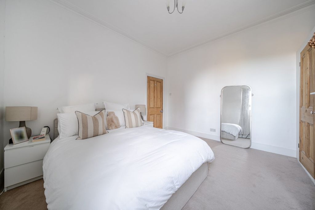 Property photo 3 of 18 Picture No. 09