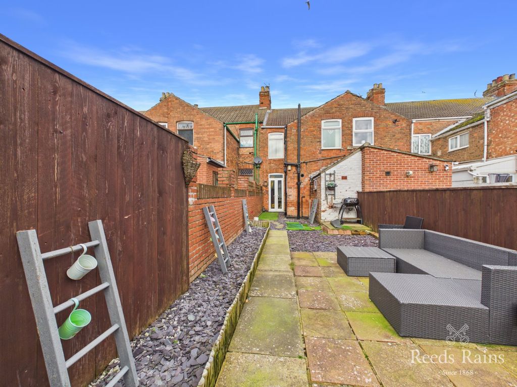 Property photo 2 of 22 Rear Garden
