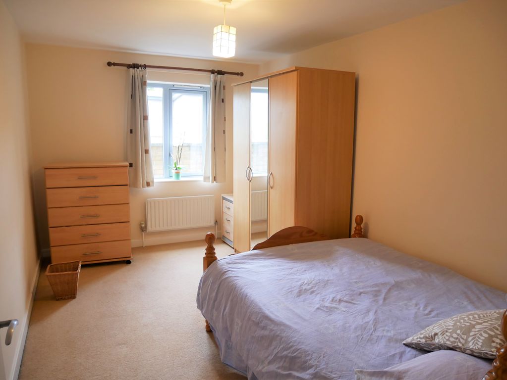 Property photo 3 of 11
