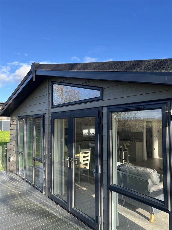 Property photo 2 of 59 8Web3.Jpg