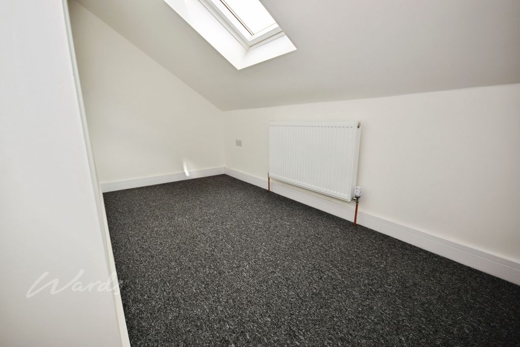 Property photo 3 of 13 Grove Dressing Room